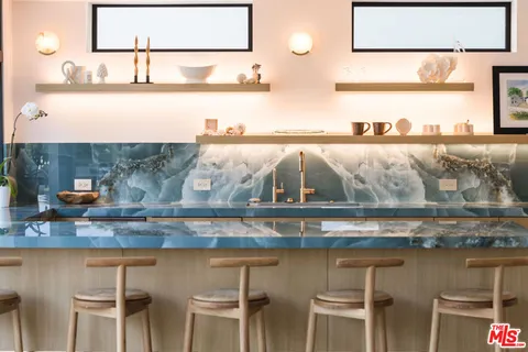 $175,000 | 606 North Ardmore Avenue, Manhattan Beach, CA 90266