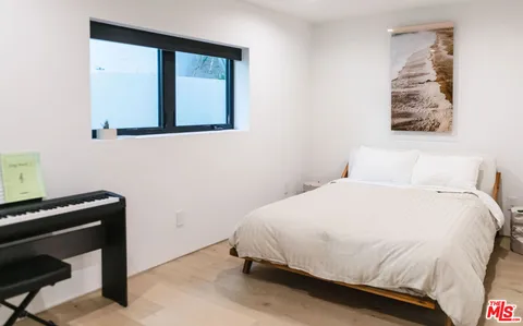 $175,000 | 606 North Ardmore Avenue, Manhattan Beach, CA 90266