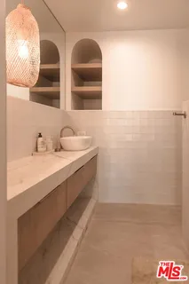 $175,000 | 606 North Ardmore Avenue, Manhattan Beach, CA 90266