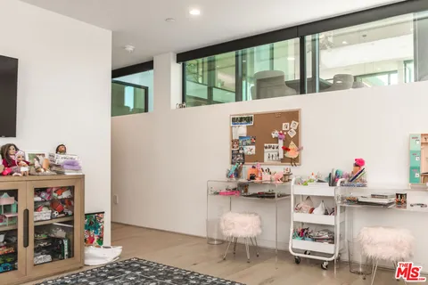 $175,000 | 606 North Ardmore Avenue, Manhattan Beach, CA 90266