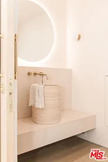 $175,000 | 606 North Ardmore Avenue, Manhattan Beach, CA 90266