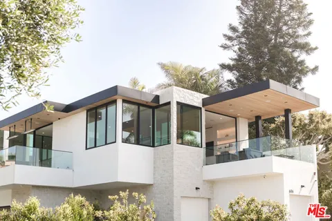 $175,000 | 606 North Ardmore Avenue, Manhattan Beach, CA 90266