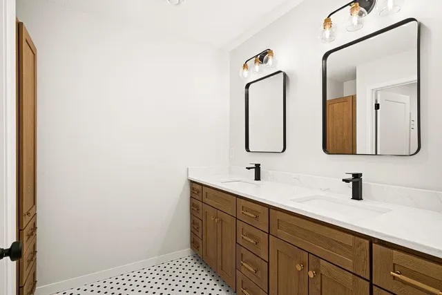 $849,000 | 4929 Wildrose Trail, Hermantown, MN 55811