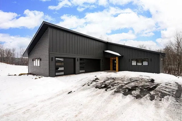 $849,000 | 4929 Wildrose Trail, Hermantown, MN 55811