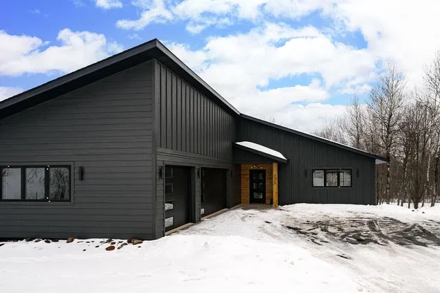 $849,000 | 4929 Wildrose Trail, Hermantown, MN 55811