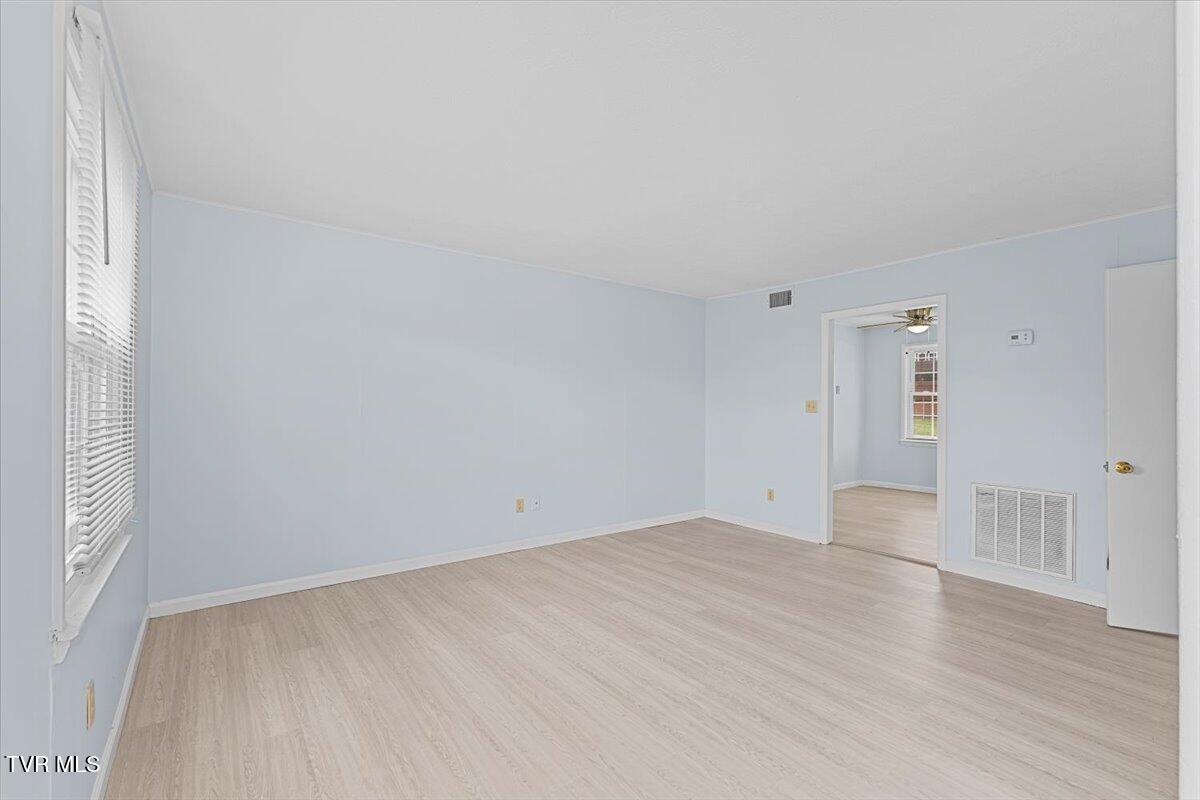 1740 Bonham Road Bristol, VA 24201 - Photo 31 of 65 31-128A9526