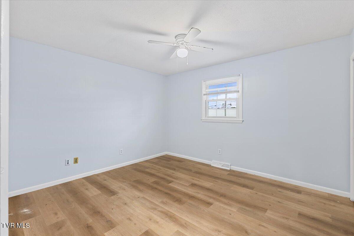 1740 Bonham Road Bristol, VA 24201 - Photo 49 of 65 49-128A9586