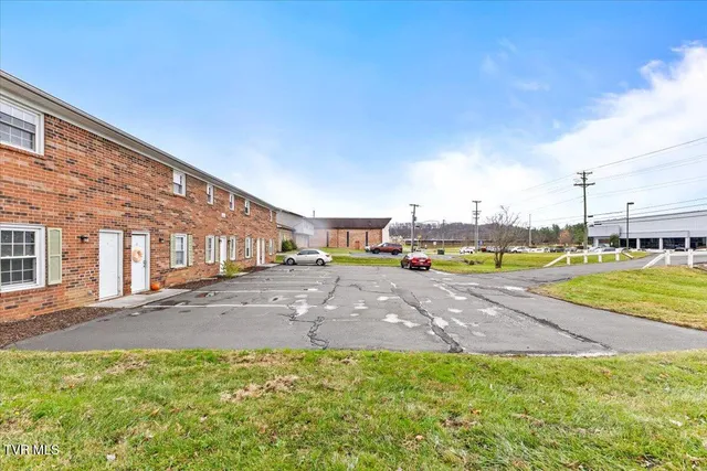 $3,000,000 | 1740 Bonham Road, Bristol, VA 24201