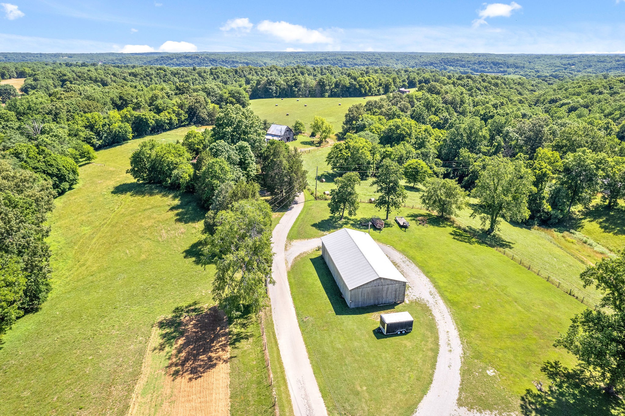 4650 Weakley Road Southside, TN 37171 - Photo 1 of 63