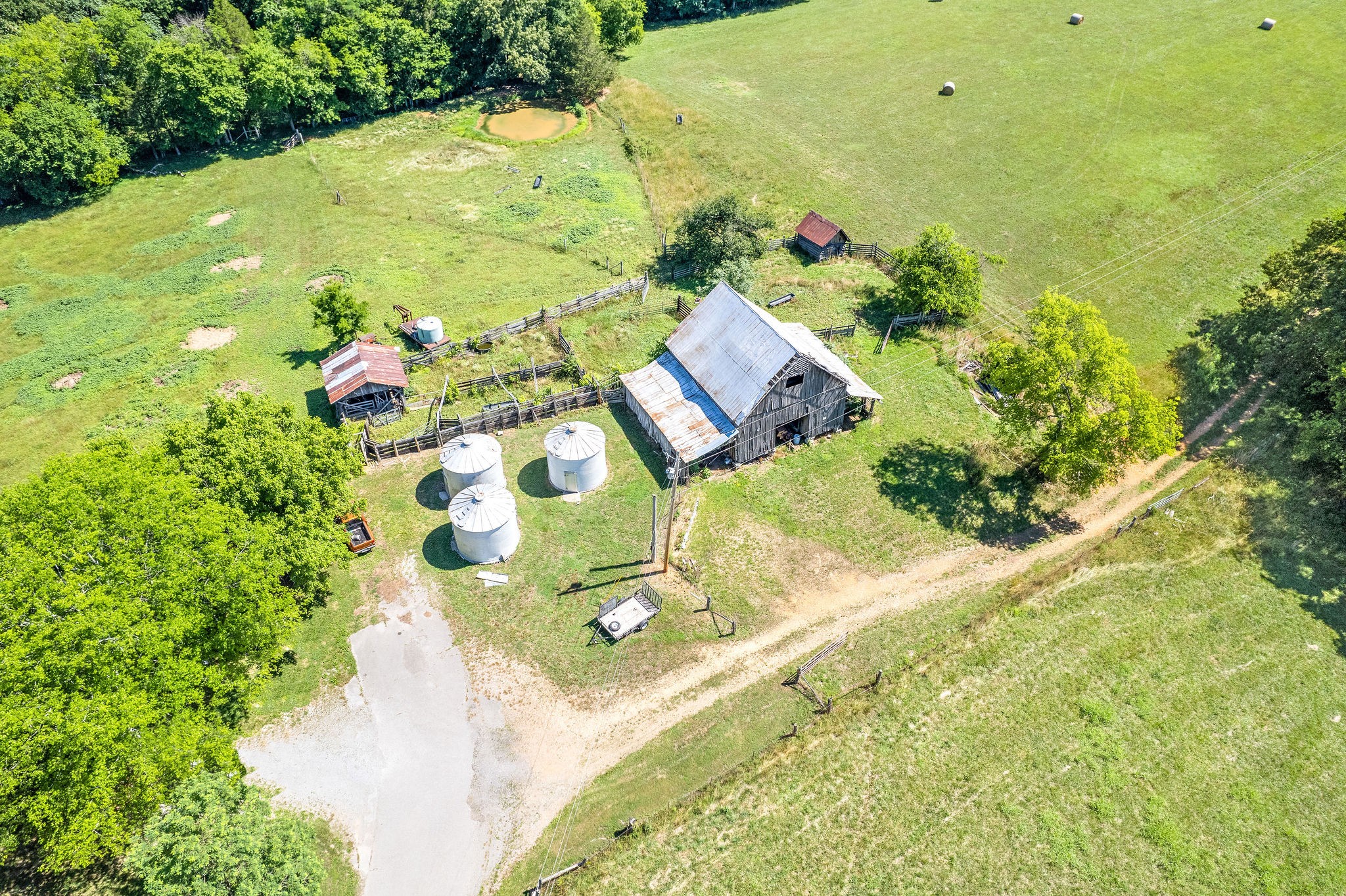 4650 Weakley Road Southside, TN 37171 - Photo 7 of 63