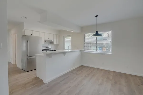 $1,725 | 304 John N Garner Circle, Unit A2, Austin, TX 78753