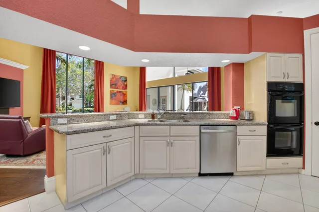 $2,495,000 | 2629 Northwest 64th Place, Boca Raton, FL 33496