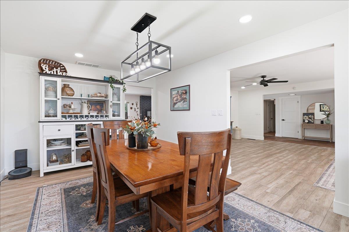 4849 Alexon Way Carmichael, CA 95608 - Photo 23 of 50 a view of a dining room with furniture