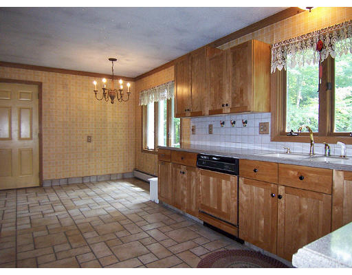 49 May Hill Road Monson, MA 01057 - Photo 5 of 19