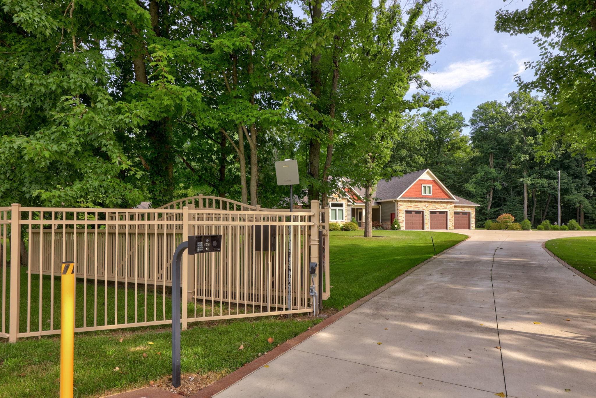 12401 Canada Road Birch Run, MI 48415 - Photo 86 of 99 50191504-4a36da35-8506-4725-beb4-cd9b9fa22b11.JPG