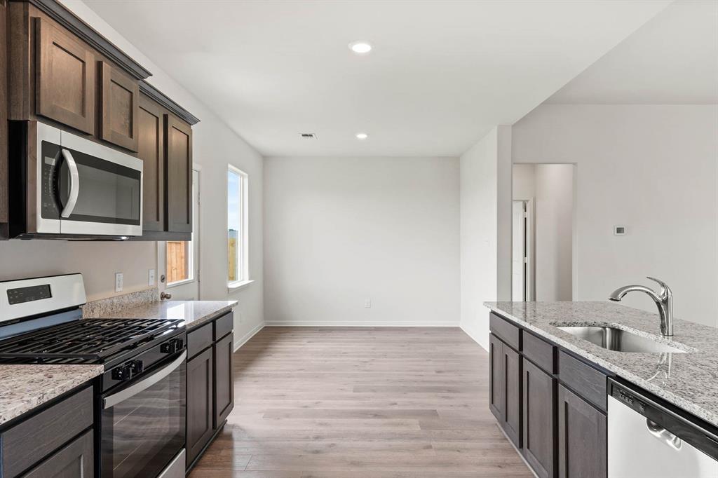 13409 Gitty Up Circle Cresson, TX 76035 - Photo 4 of 12