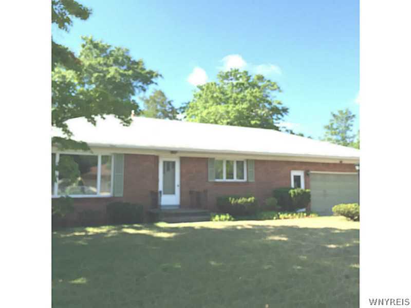48 Coventry Road Amherst, NY 14221 - Photo 1 of 1 Exterior Front. Wow, has this been taken care of.