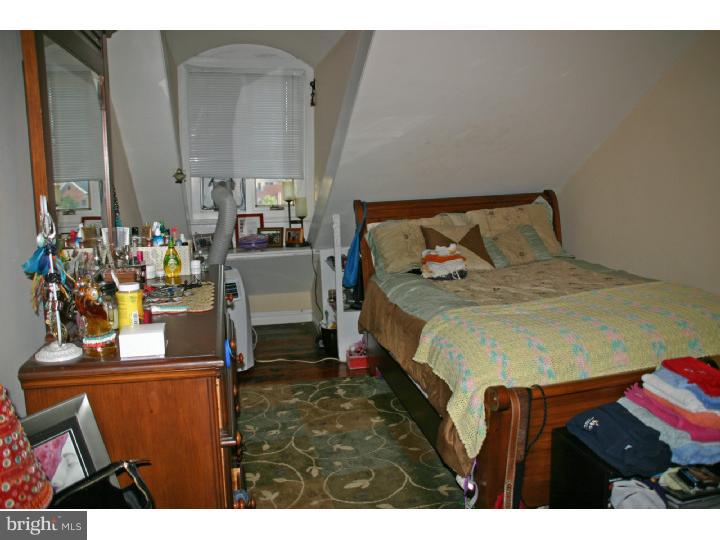231 Pine Street Philadelphia, PA 19106 - Photo 9 of 11 Bedroom 2
