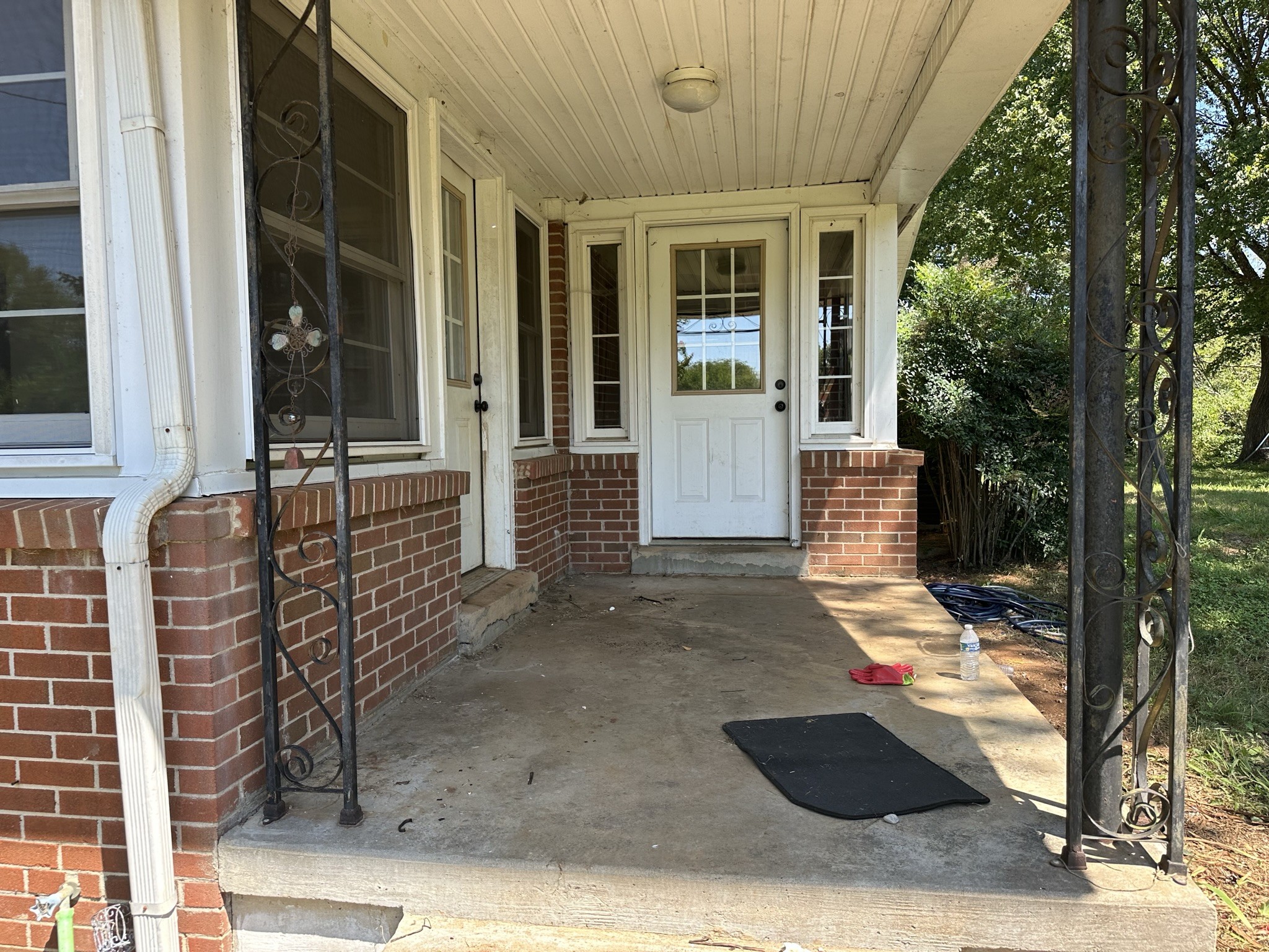 10026 Mona Road Murfreesboro, TN 37129 - Photo 31 of 64 a view of a entryway door front of house