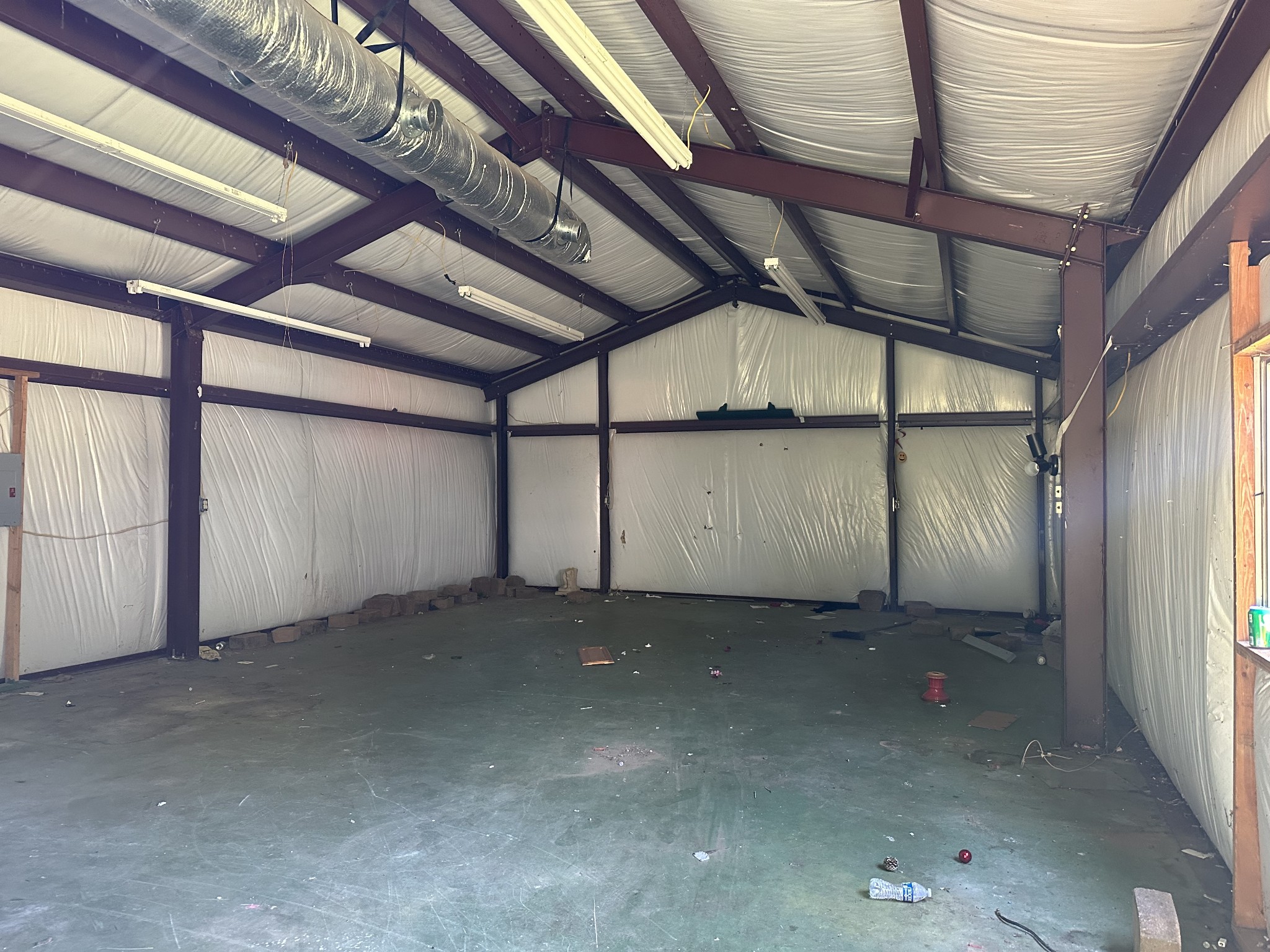10026 Mona Road Murfreesboro, TN 37129 - Photo 8 of 64 a view of an empty room