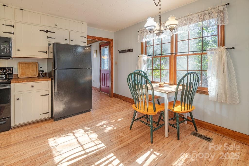 38 Hidden Falls Road Maggie Valley, NC 28751 - Photo 5 of 24 Gallery Image 5