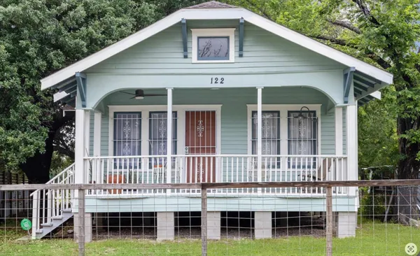 $1,700 | 122 Bedford Street, Houston, TX 77012