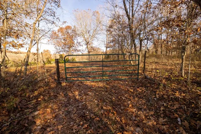 $891,100 | Pp Highway, Edwards, MO 65326