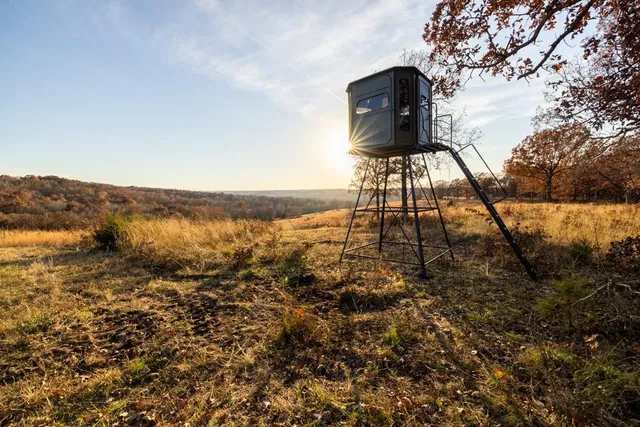 $891,100 | Pp Highway, Edwards, MO 65326