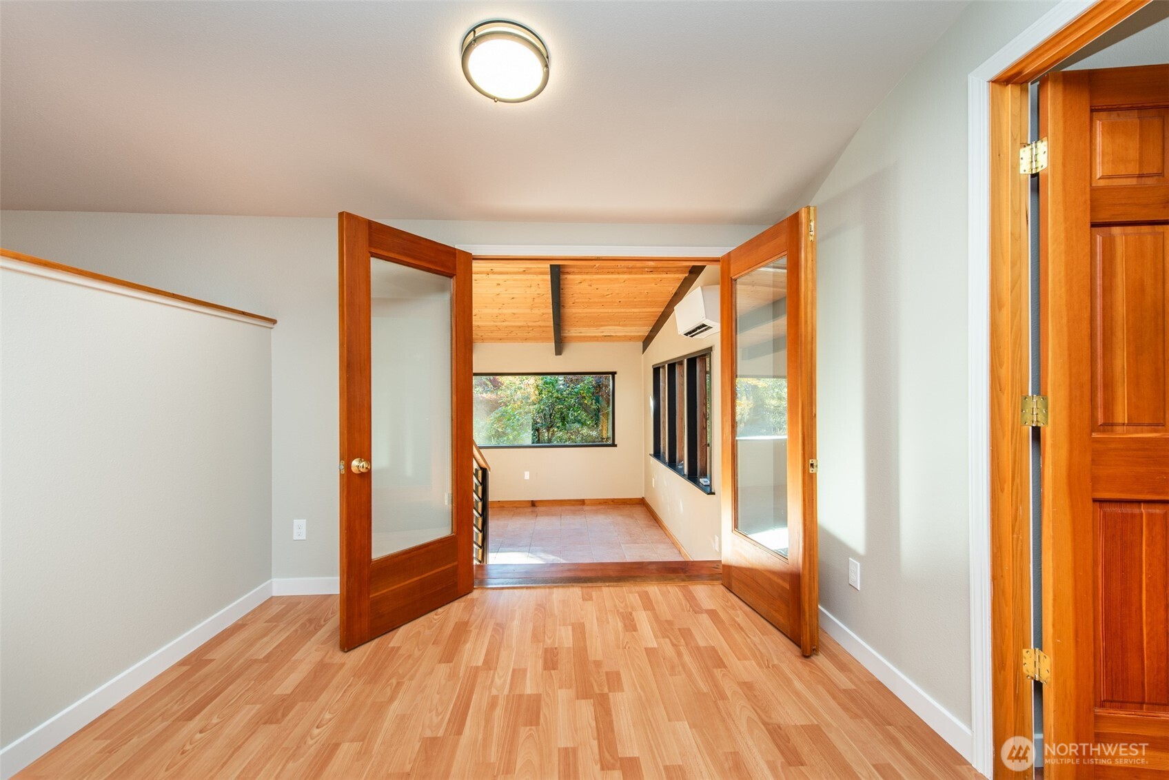 62 Pierson Lane Sequim, WA 98382 - Photo 9 of 40 a view of an entryway