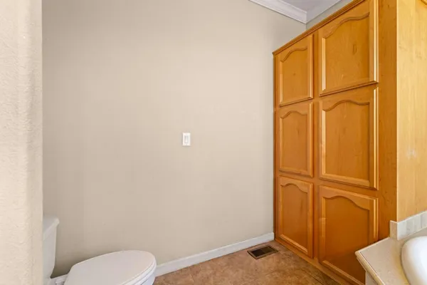 a bathroom with a toilet