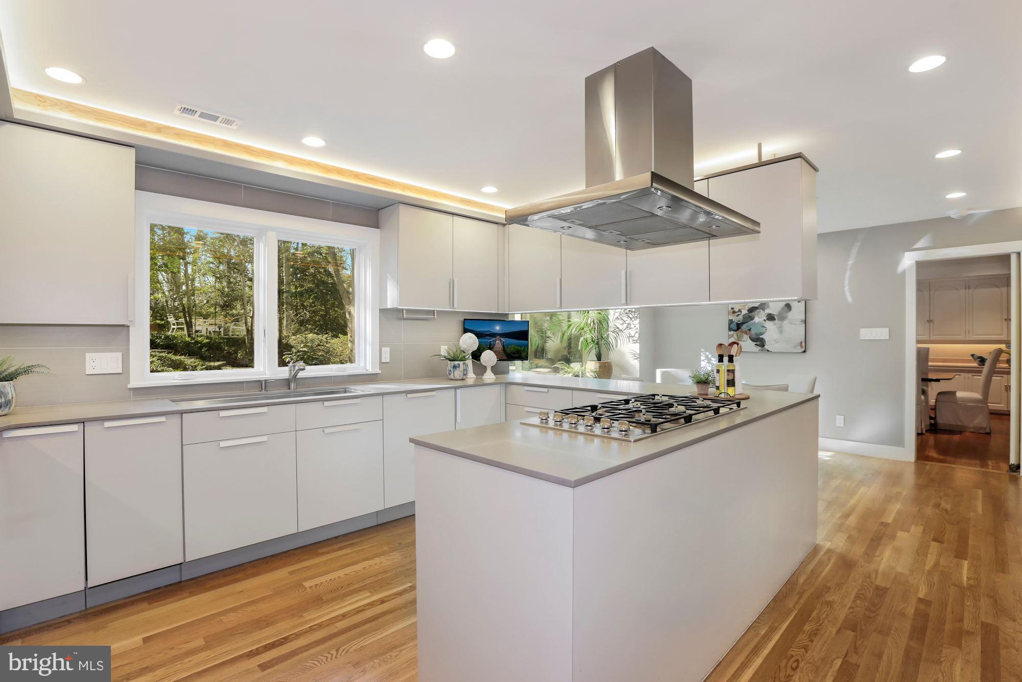 8014 Greentree Road Bethesda, MD 20817 - Photo 18 of 77