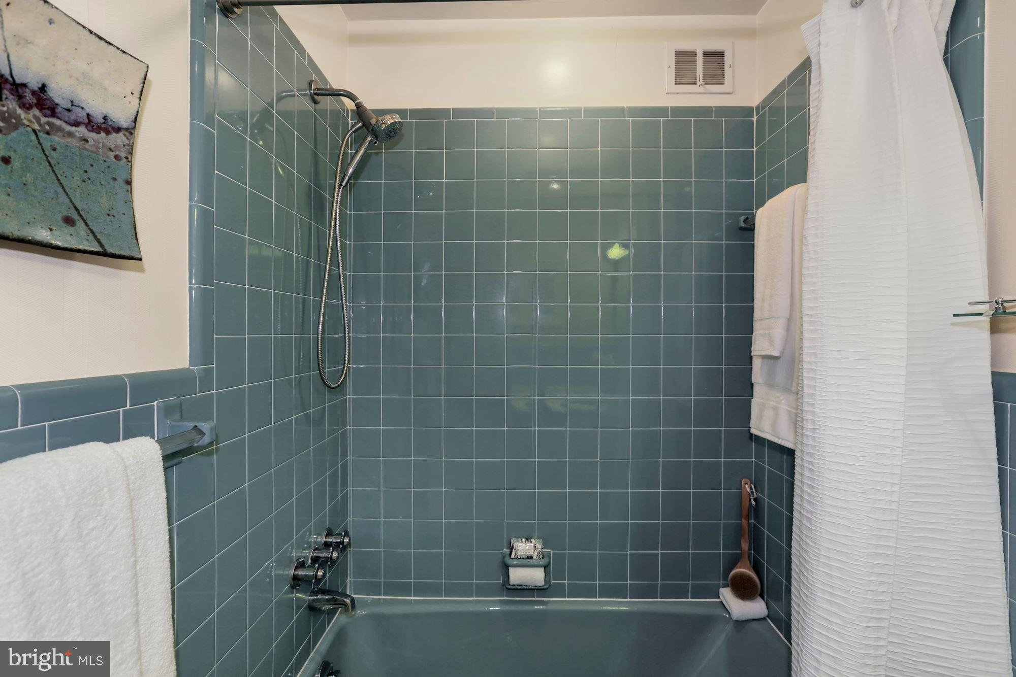 8014 Greentree Road Bethesda, MD 20817 - Photo 38 of 77