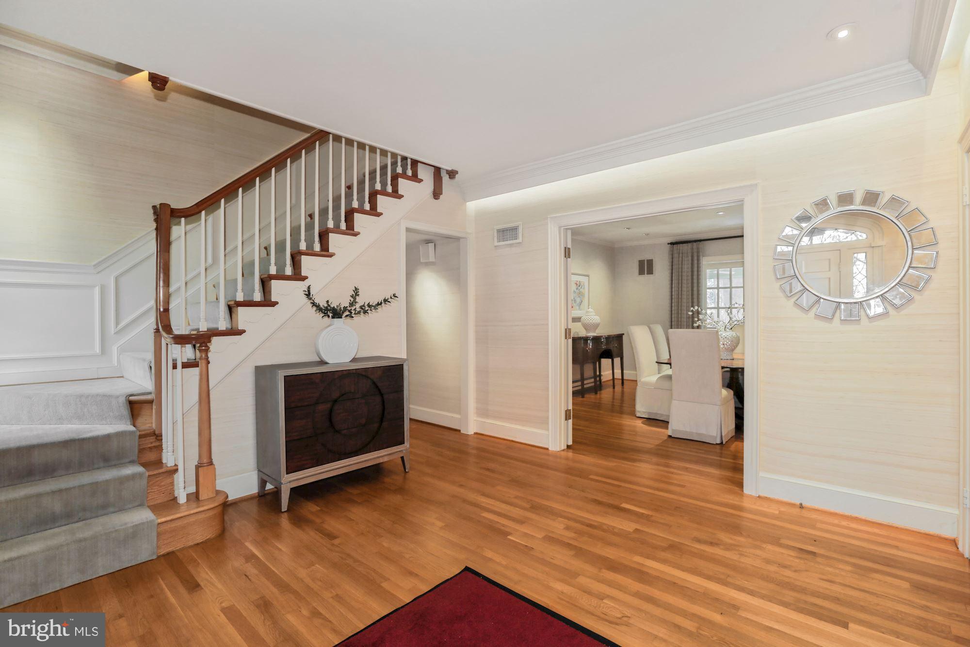 8014 Greentree Road Bethesda, MD 20817 - Photo 6 of 77