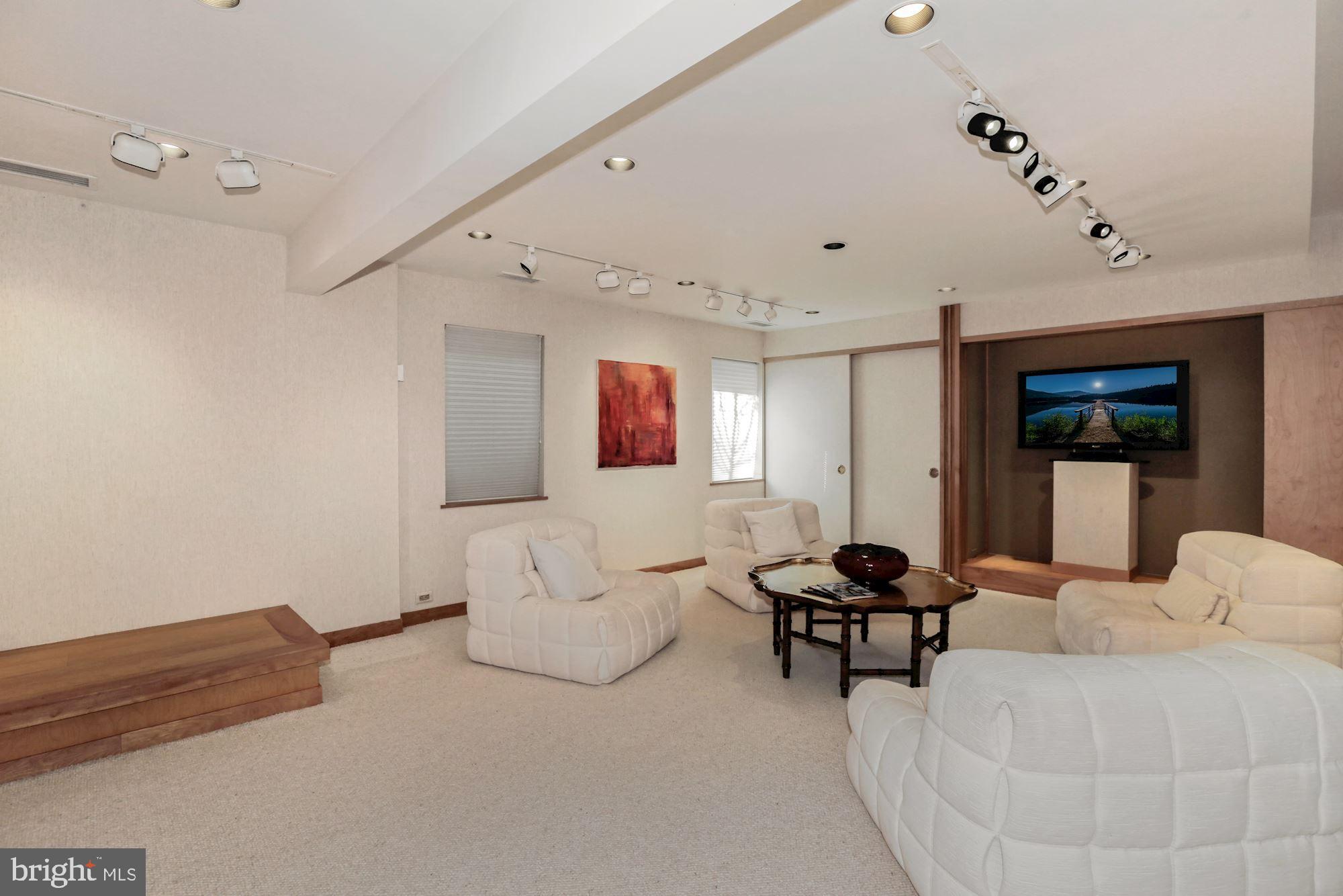 8014 Greentree Road Bethesda, MD 20817 - Photo 59 of 77