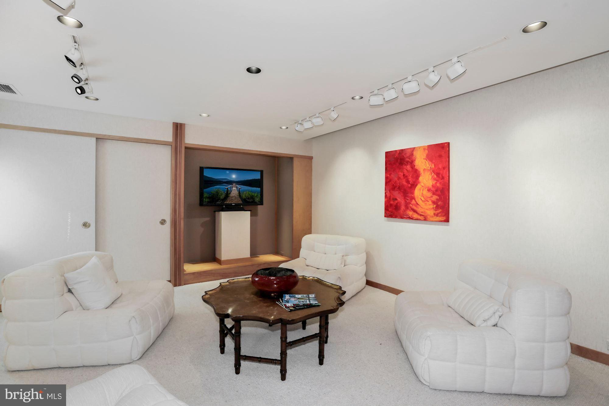 8014 Greentree Road Bethesda, MD 20817 - Photo 61 of 77