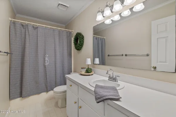 $219,900 | 842 Westminster Lane, Kinston, NC 28501