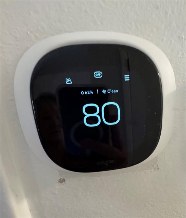 3012 Southeast Country Club Road Lake City, FL 32025 - Photo 14 of 41 a close view of washer and dryer