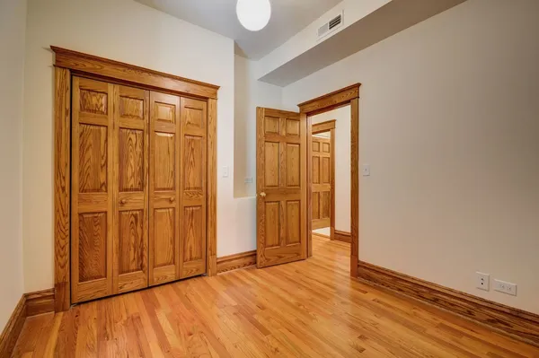 $4,695 | 3724 North Fremont Street, Unit 2, Chicago, IL 60613
