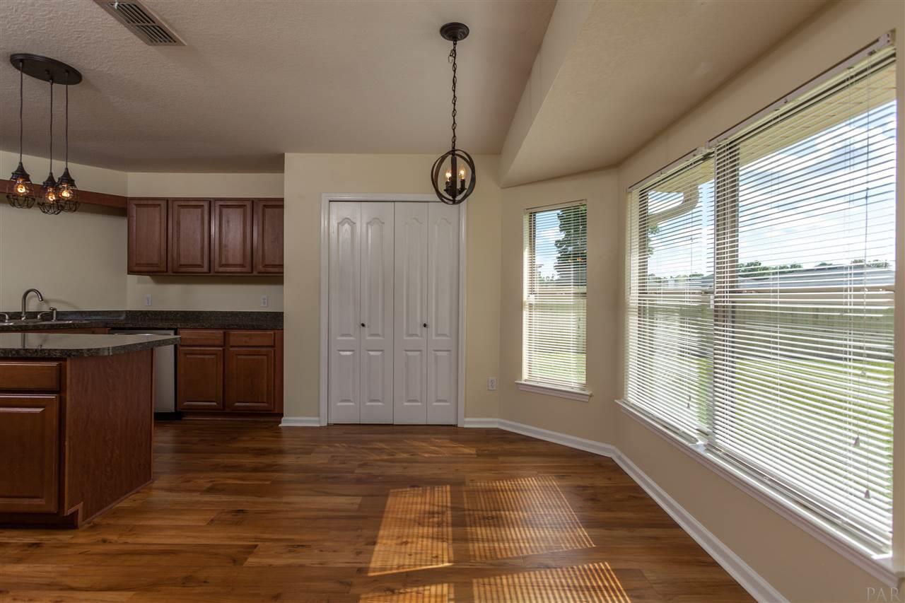 7070 Marissa Point Lane Milton, FL 32570 - Photo 12 of 35