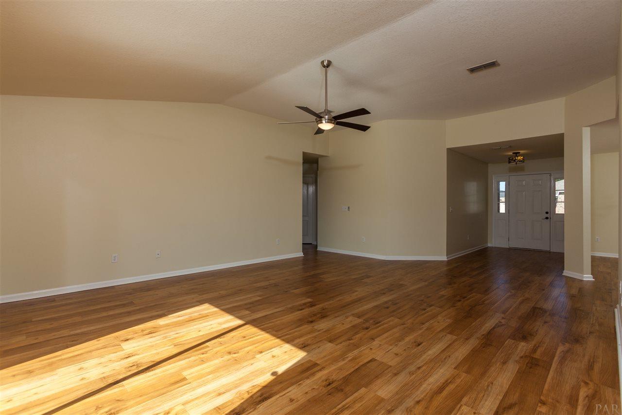7070 Marissa Point Lane Milton, FL 32570 - Photo 13 of 35