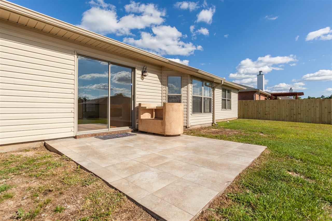 7070 Marissa Point Lane Milton, FL 32570 - Photo 2 of 35
