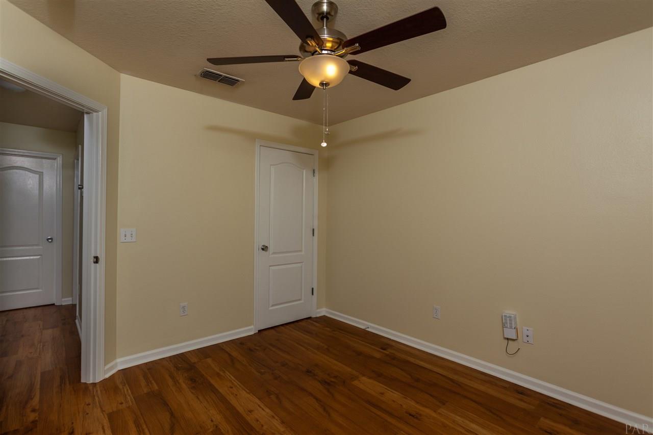 7070 Marissa Point Lane Milton, FL 32570 - Photo 32 of 35