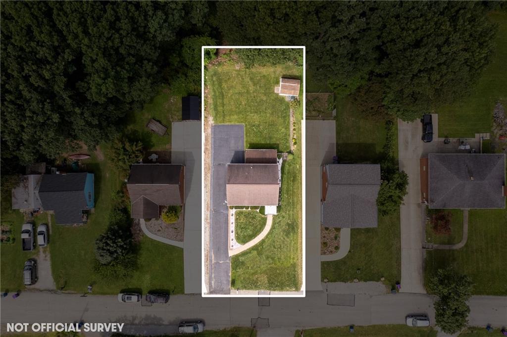 239 Roberts Road Pittsburgh, PA 15239 - Photo 28 of 30 an aerial view of a house having yard