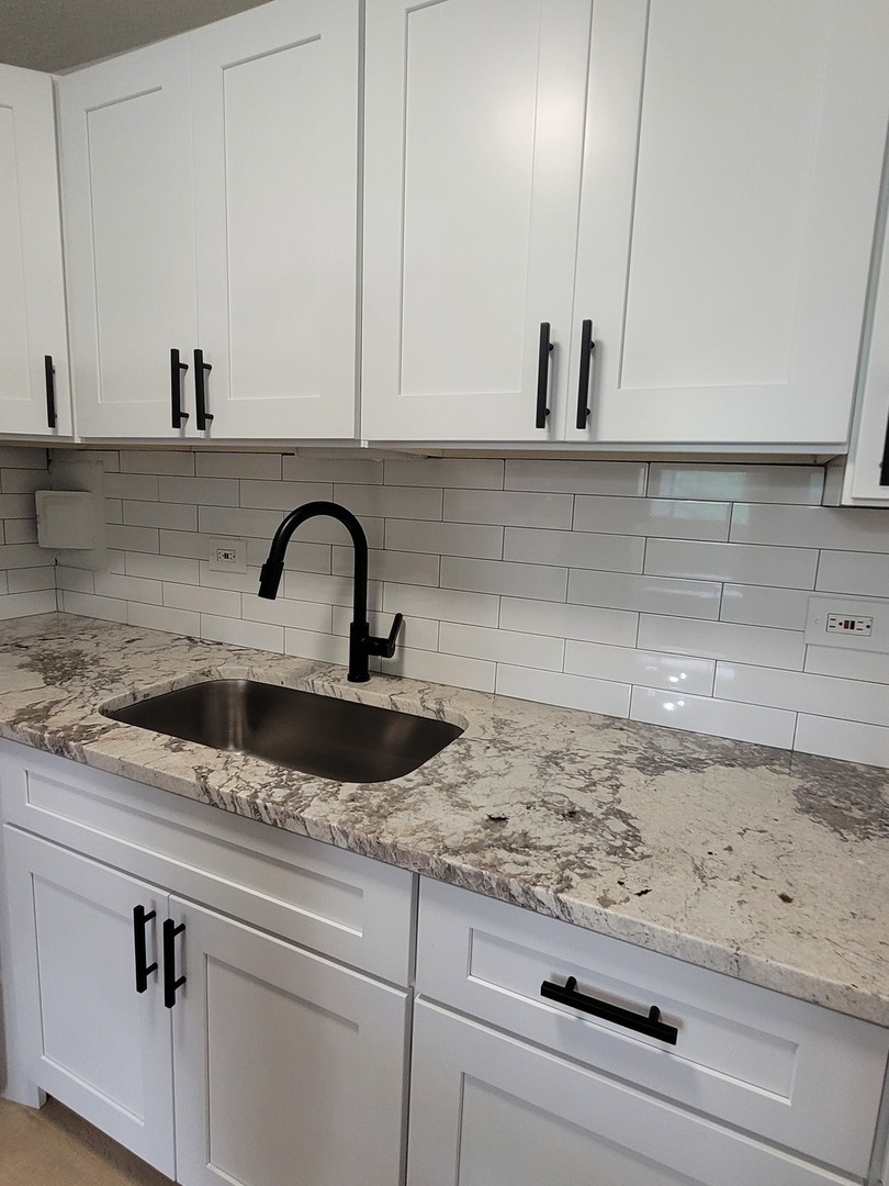 2402 West Algonquin Road, Unit 9 Rolling Meadows, IL 60008 - Photo 15 of 20