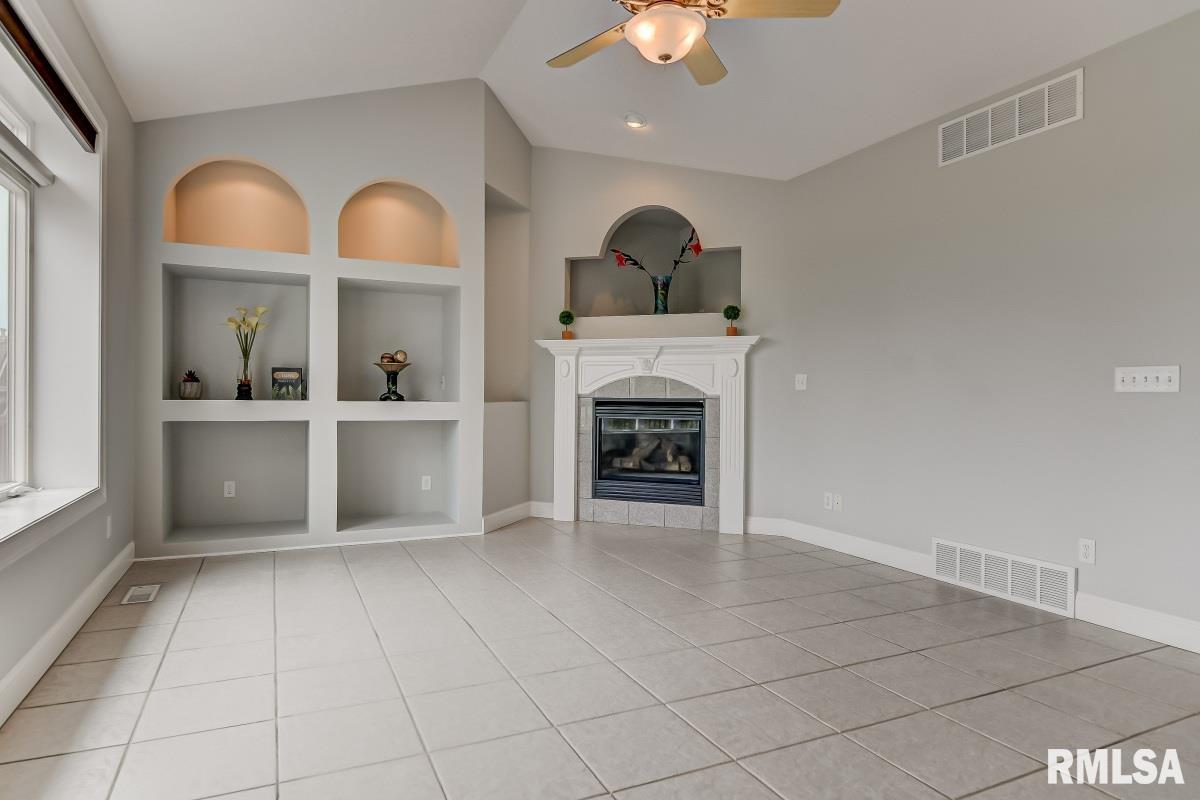 2800 Muirfield Road Springfield, IL 62711 - Photo 7 of 48