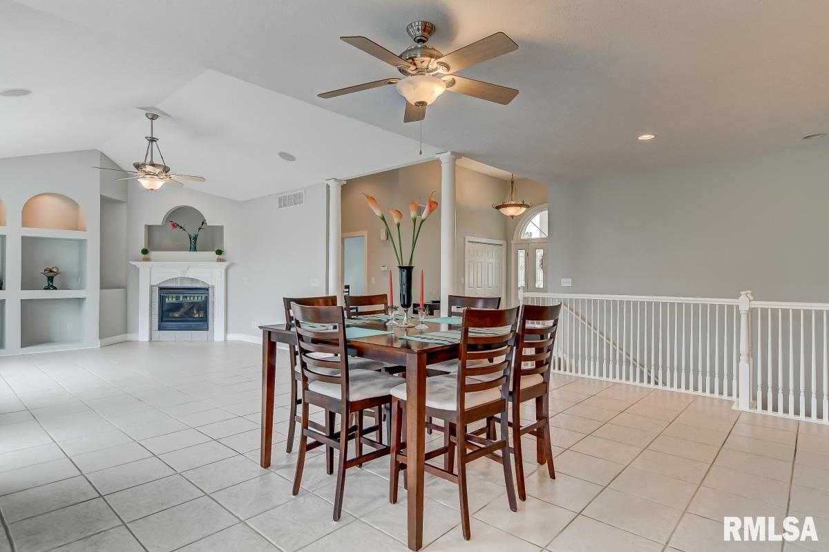 2800 Muirfield Road Springfield, IL 62711 - Photo 8 of 48