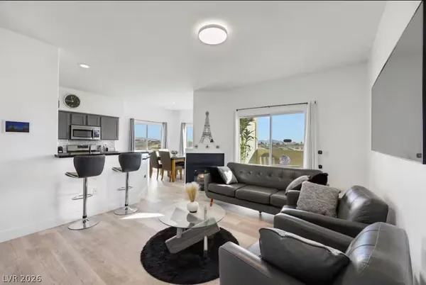 $2,795 | 8501 West University Avenue, Unit 2077, Las Vegas, NV 89147