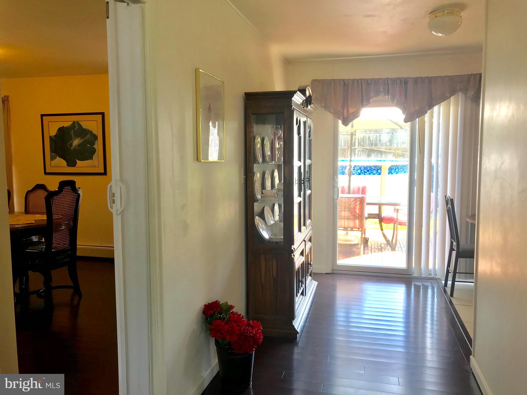 40 Horn Road Levittown, PA 19056 - Photo 6 of 28 Gallery Image 6