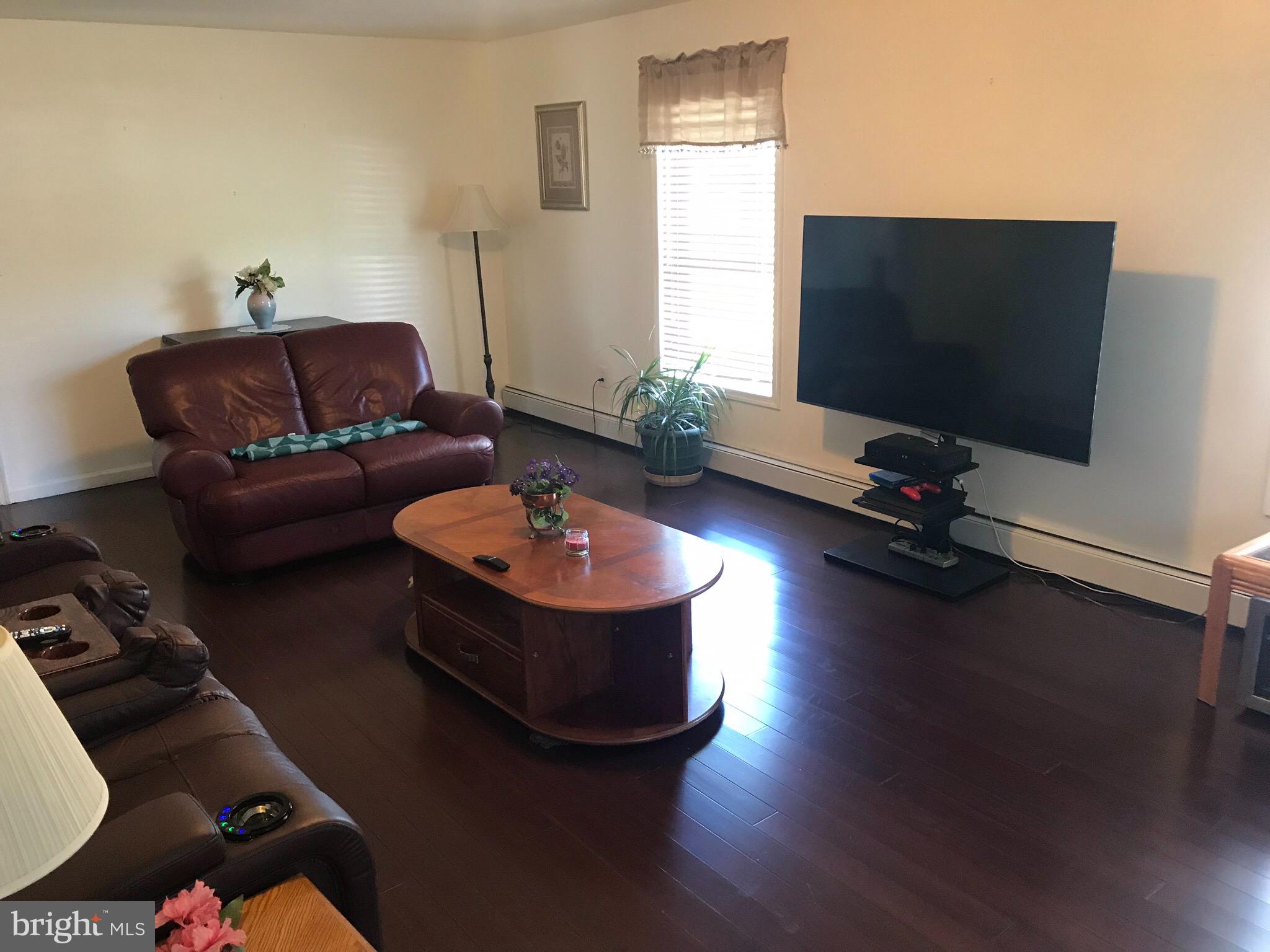 40 Horn Road Levittown, PA 19056 - Photo 9 of 28 Family room addition