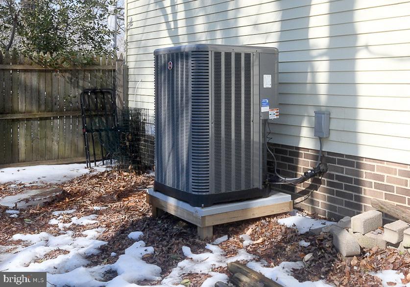 8555 Ridge Court Waldorf, MD 20603 - Photo 35 of 39 Efficient cooling solution for any home.